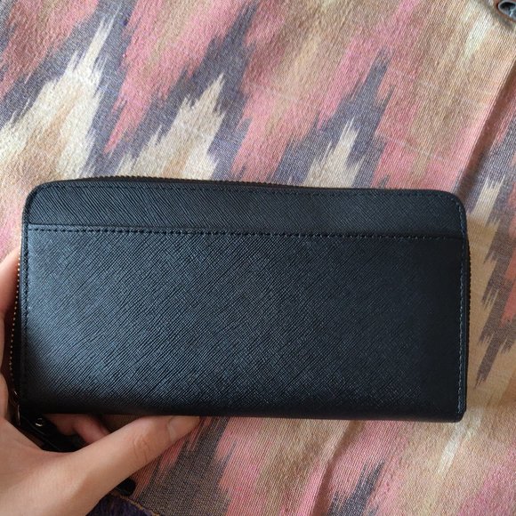 Kate Spade Wallet - Picture 7 of 7
